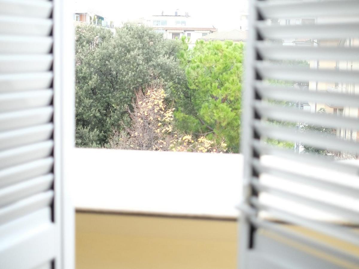 Oasi 83 Hotel San Benedetto del Tronto Exterior foto